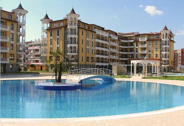 Royal Sun Private Apartments Pantai Sunny Luaran gambar