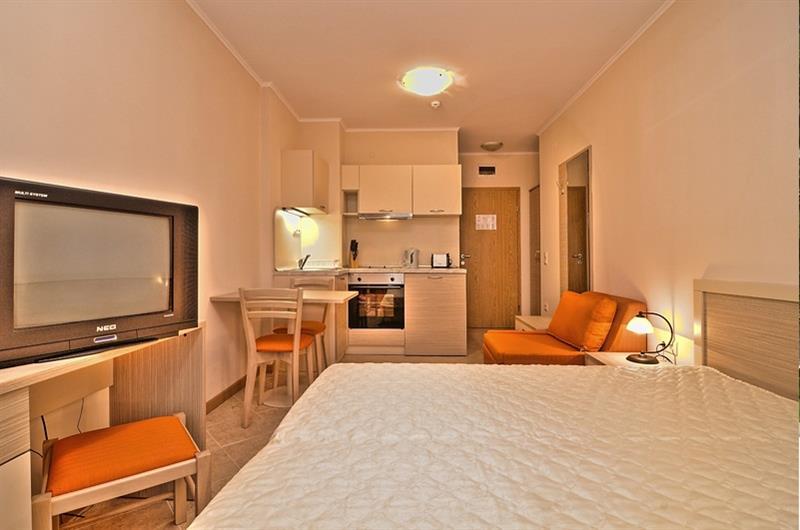 Royal Sun Private Apartments Pantai Sunny Luaran gambar